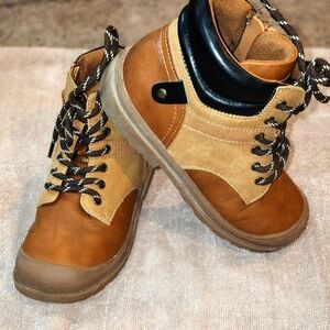 Boys Hiking Boots